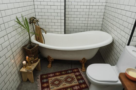 COME SI FA A SOSTITUIRE LA VECCHIA VASCA DA BAGNO ?