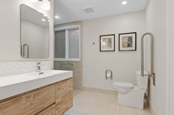 Arredare il bagno a Padova con il legno: 5 consigli preziosi